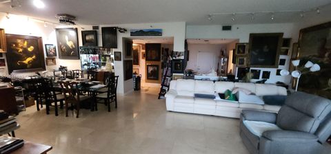 A home in Aventura