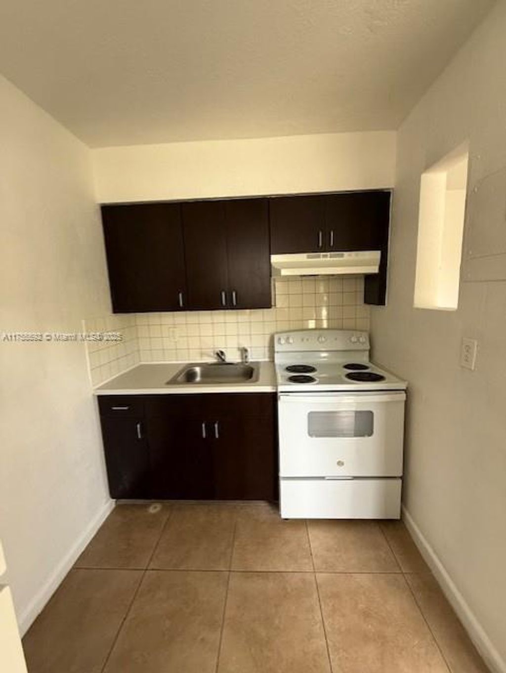 Photo of 2554 NW 14th St #6, Fort Lauderdale, FL 33311 (MLS # A11755592)