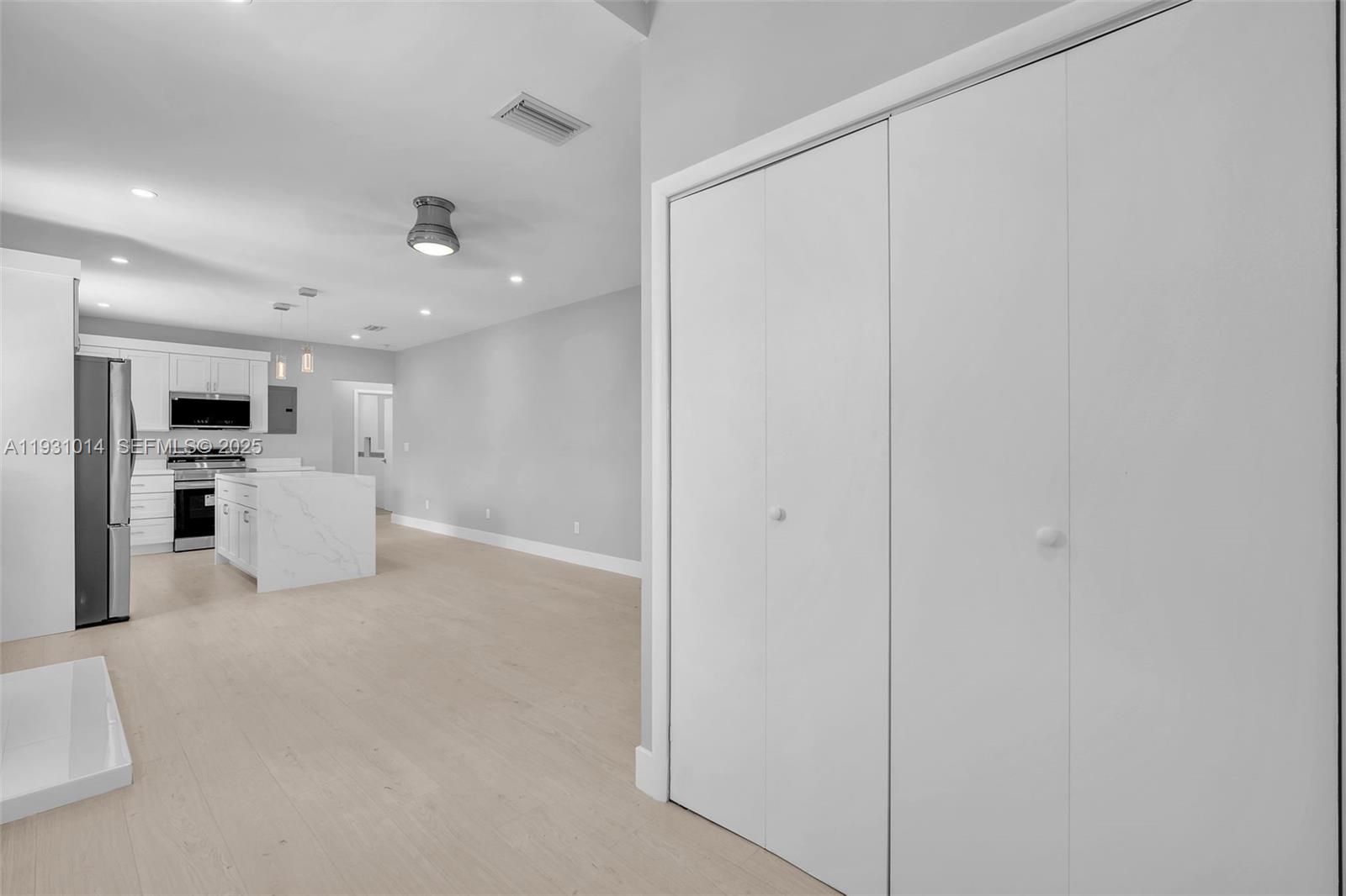 COLLEGE PARK - Residential Income