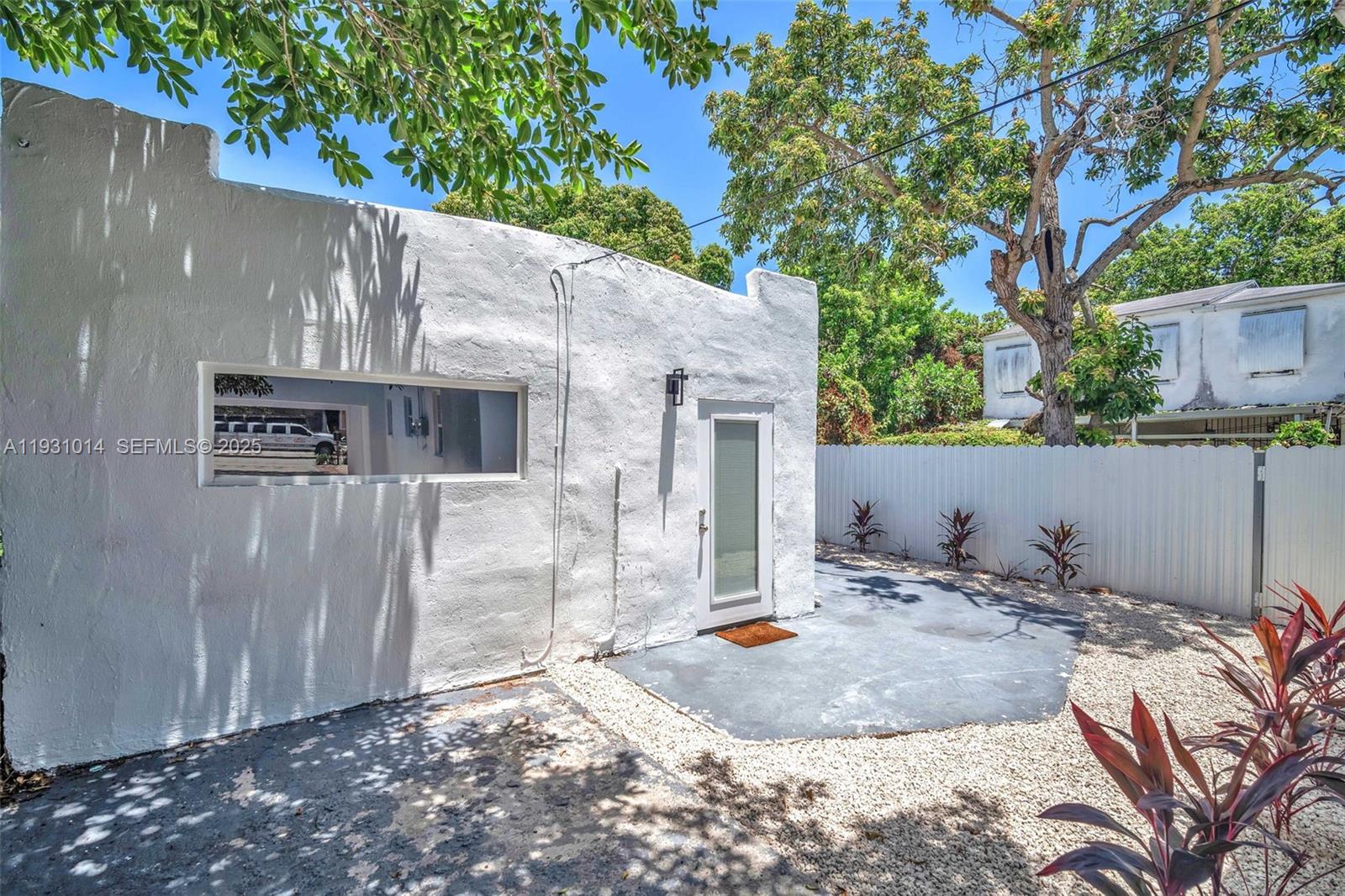 COLLEGE PARK - Residential Income