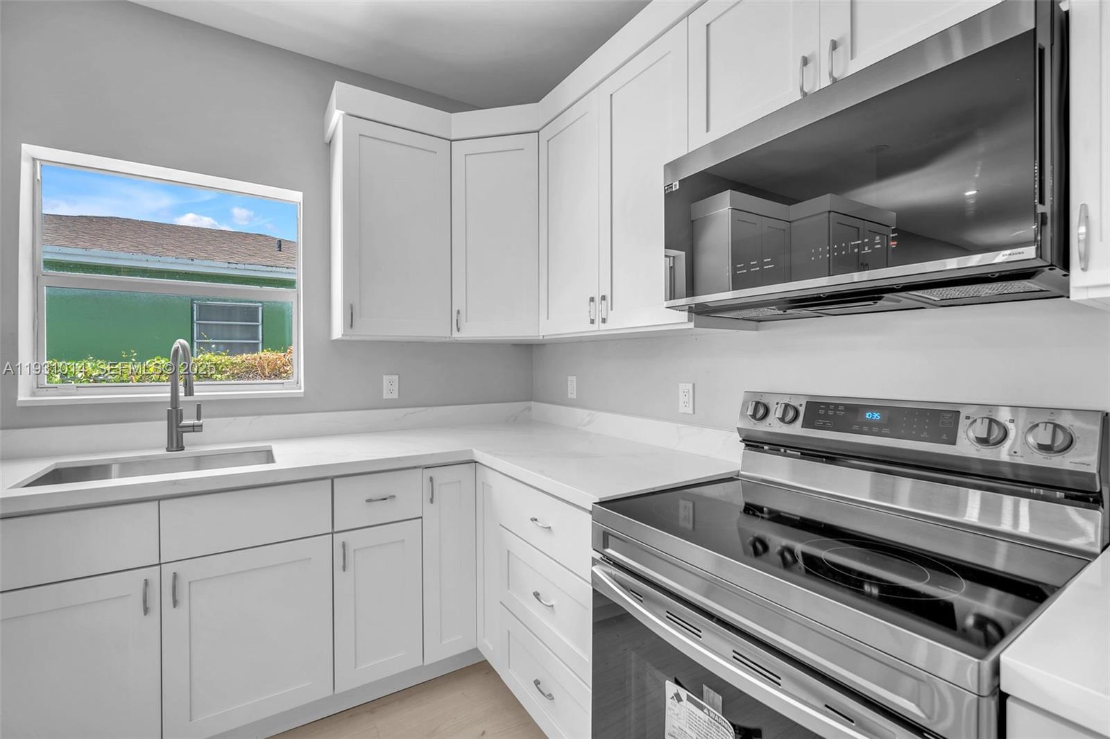 COLLEGE PARK - Residential Income