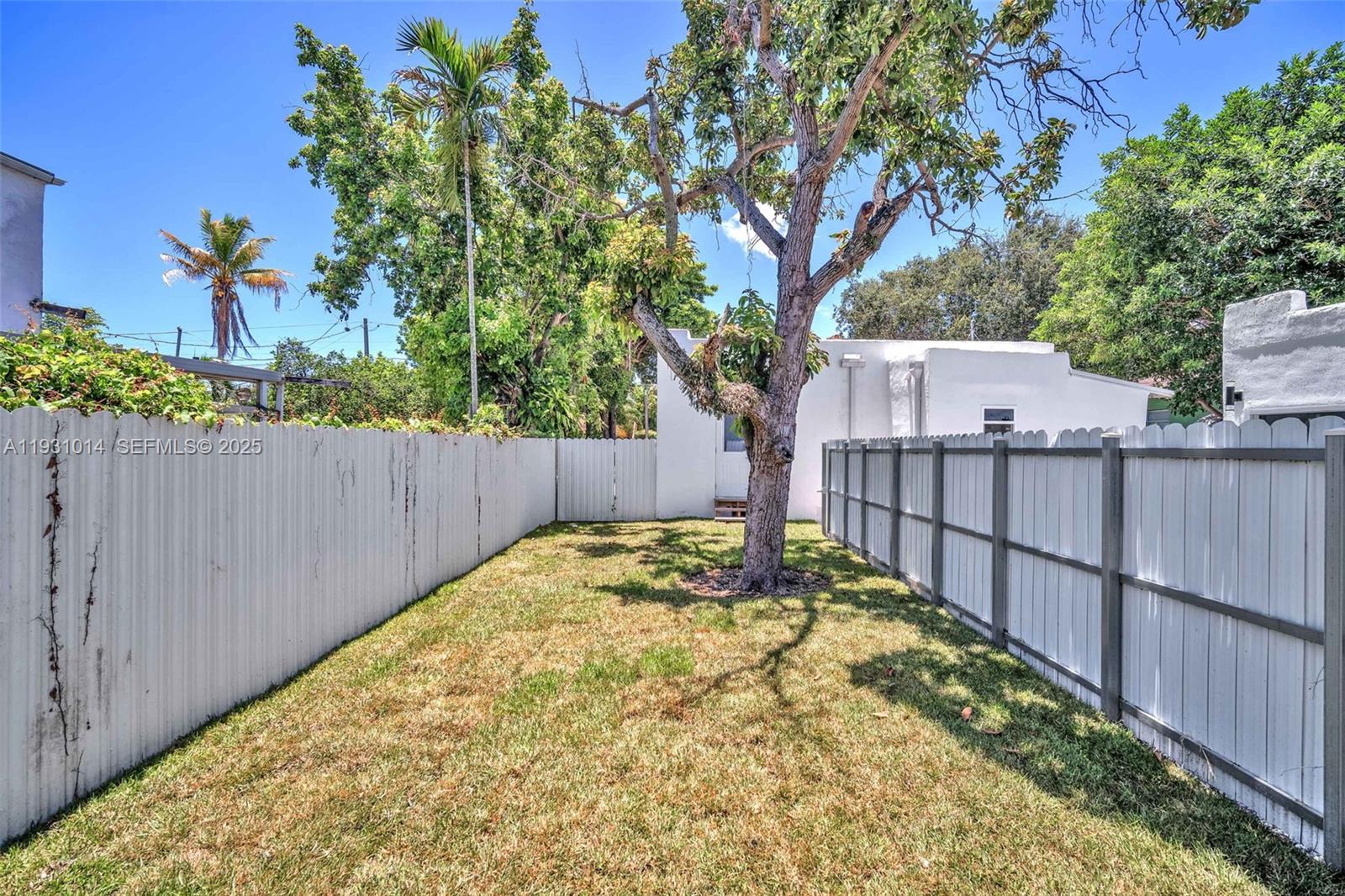 COLLEGE PARK - Residential Income