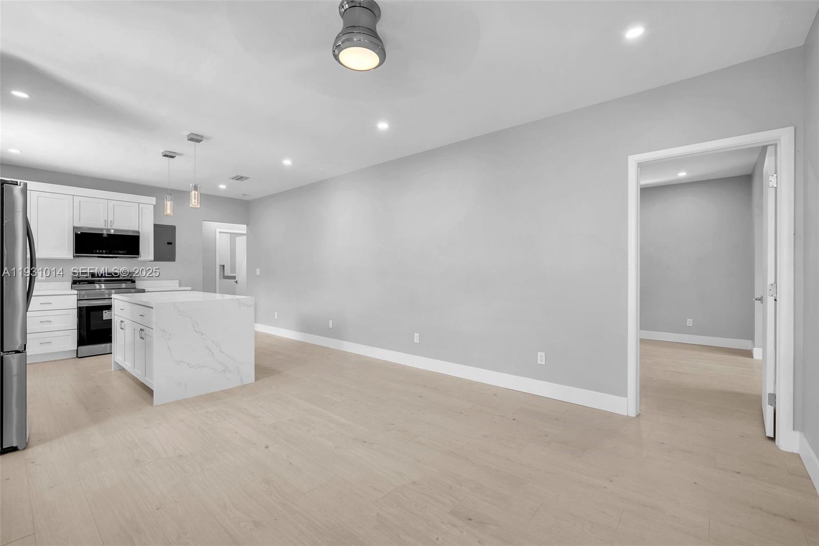 COLLEGE PARK - Residential Income