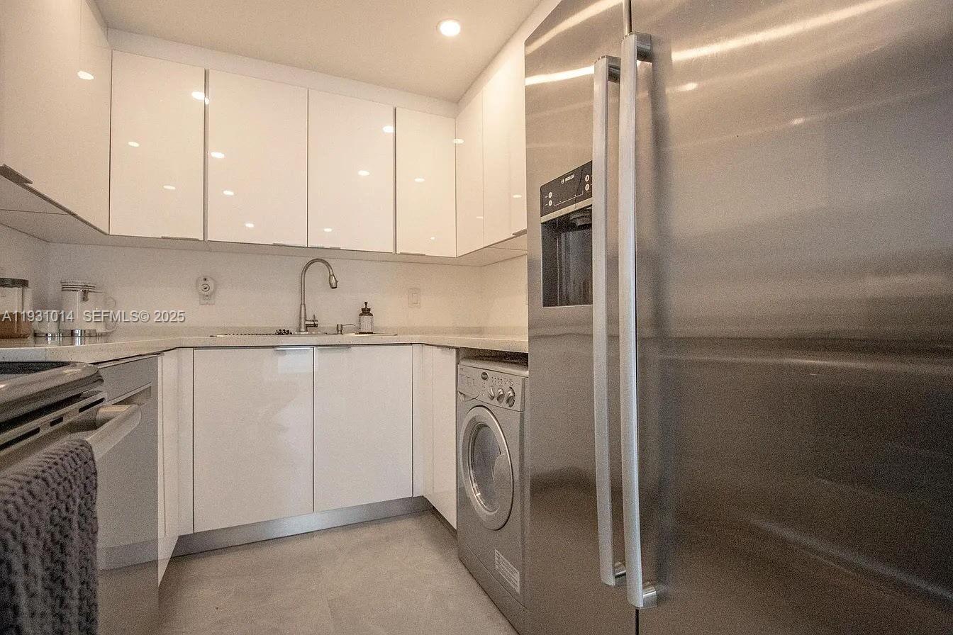 COLLEGE PARK - Residential Income