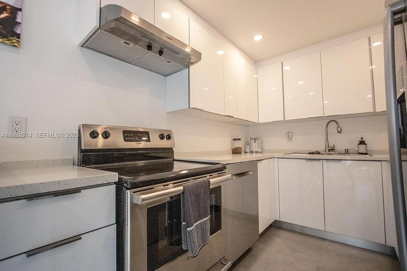 COLLEGE PARK - Residential Income