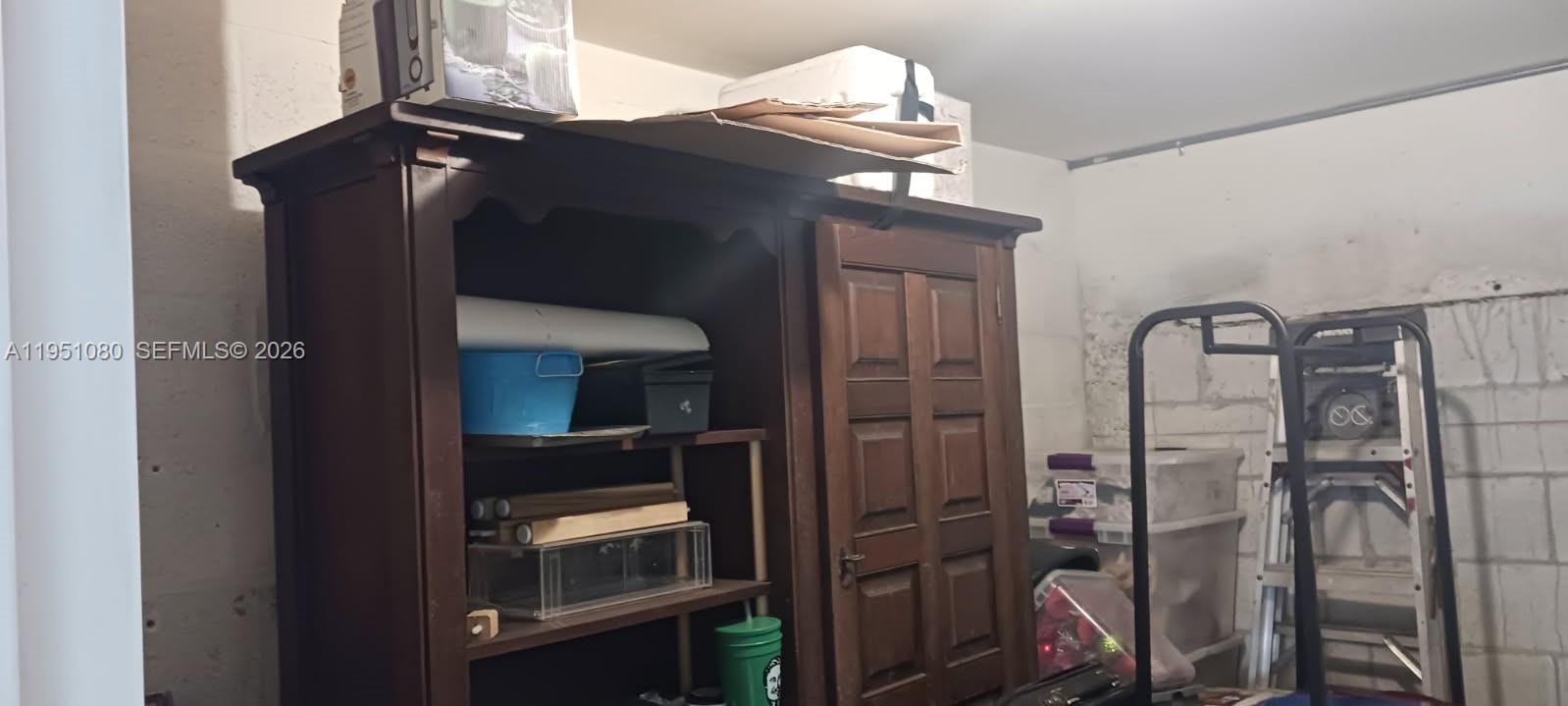 PLANTATION TERRACE CONDO - Residential