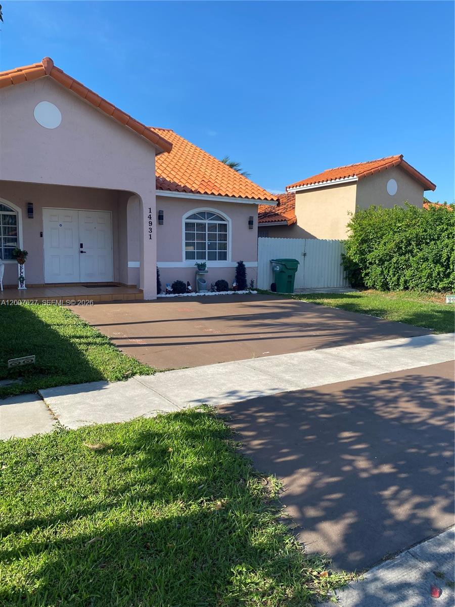 Villa Sevilla - Residential
