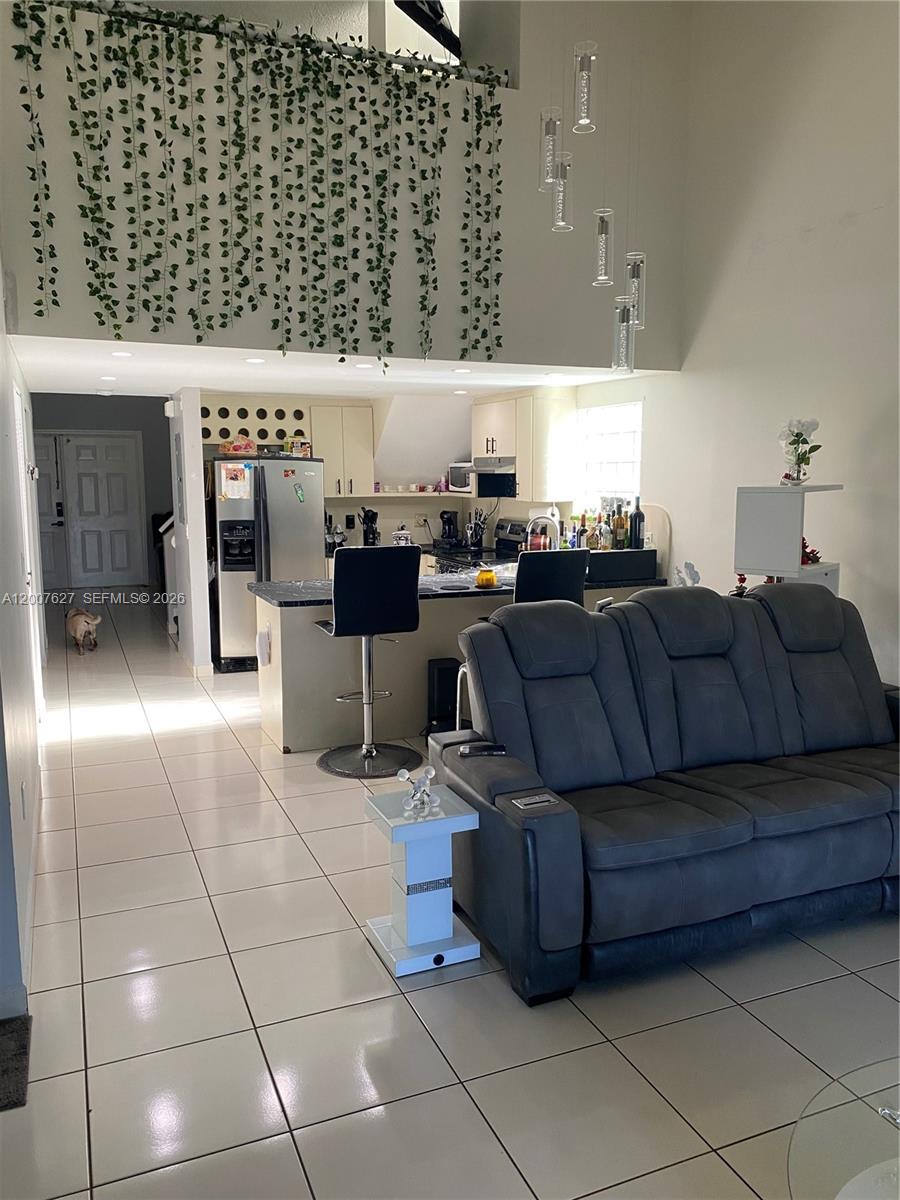 Villa Sevilla - Residential