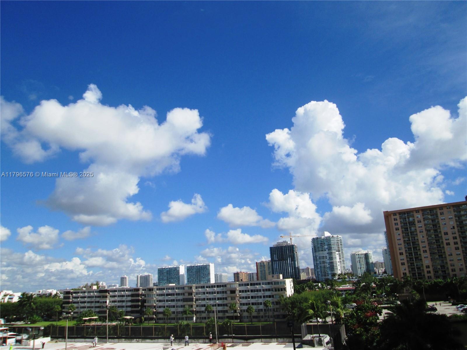100 Bayview Dr 530, Sunny Isles Beach, Miami-Dade County, Florida - 1 Bedrooms  
2 Bathrooms - 