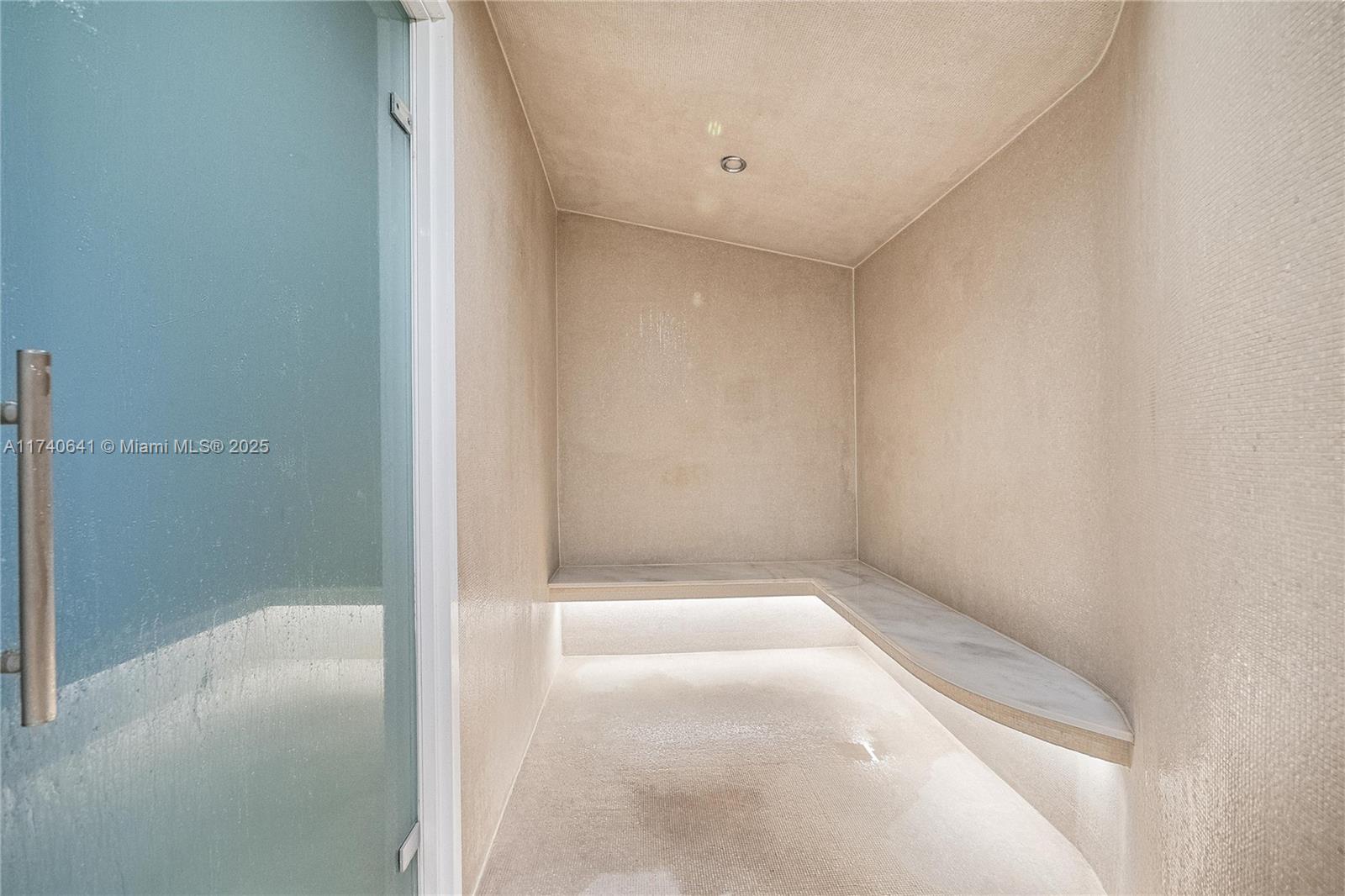 ONE OCEAN CONDO - Residential