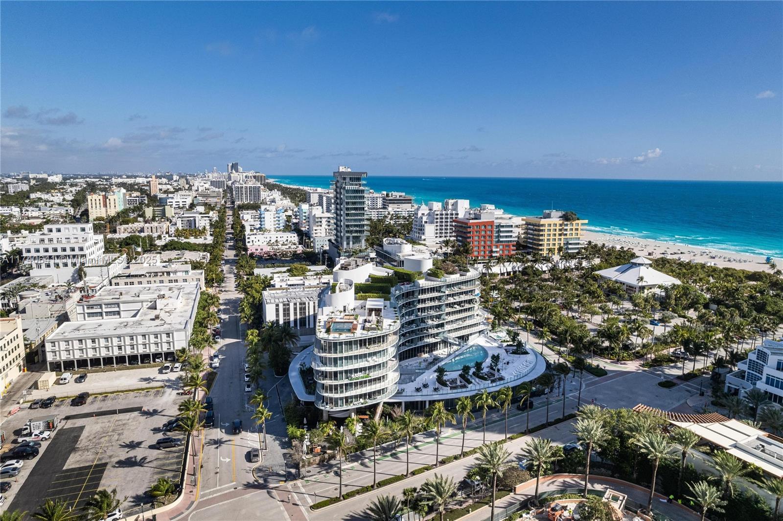 ONE OCEAN CONDO - Residential