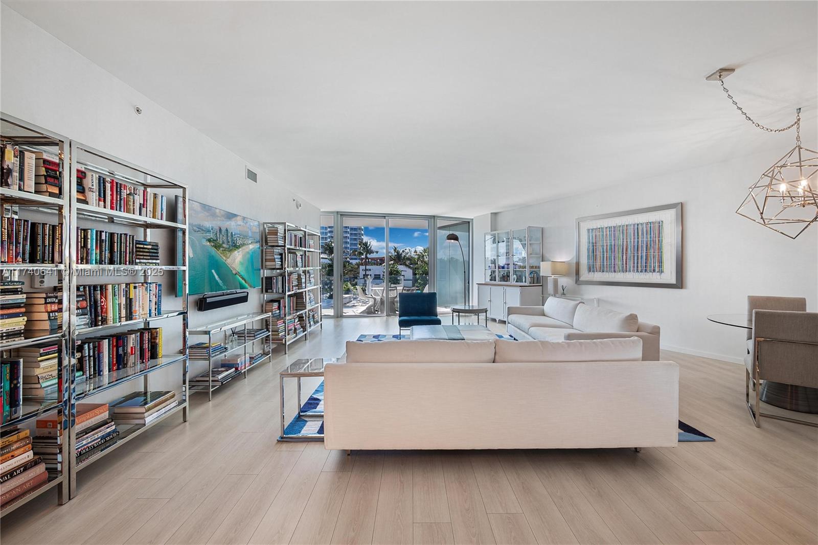ONE OCEAN CONDO - Residential