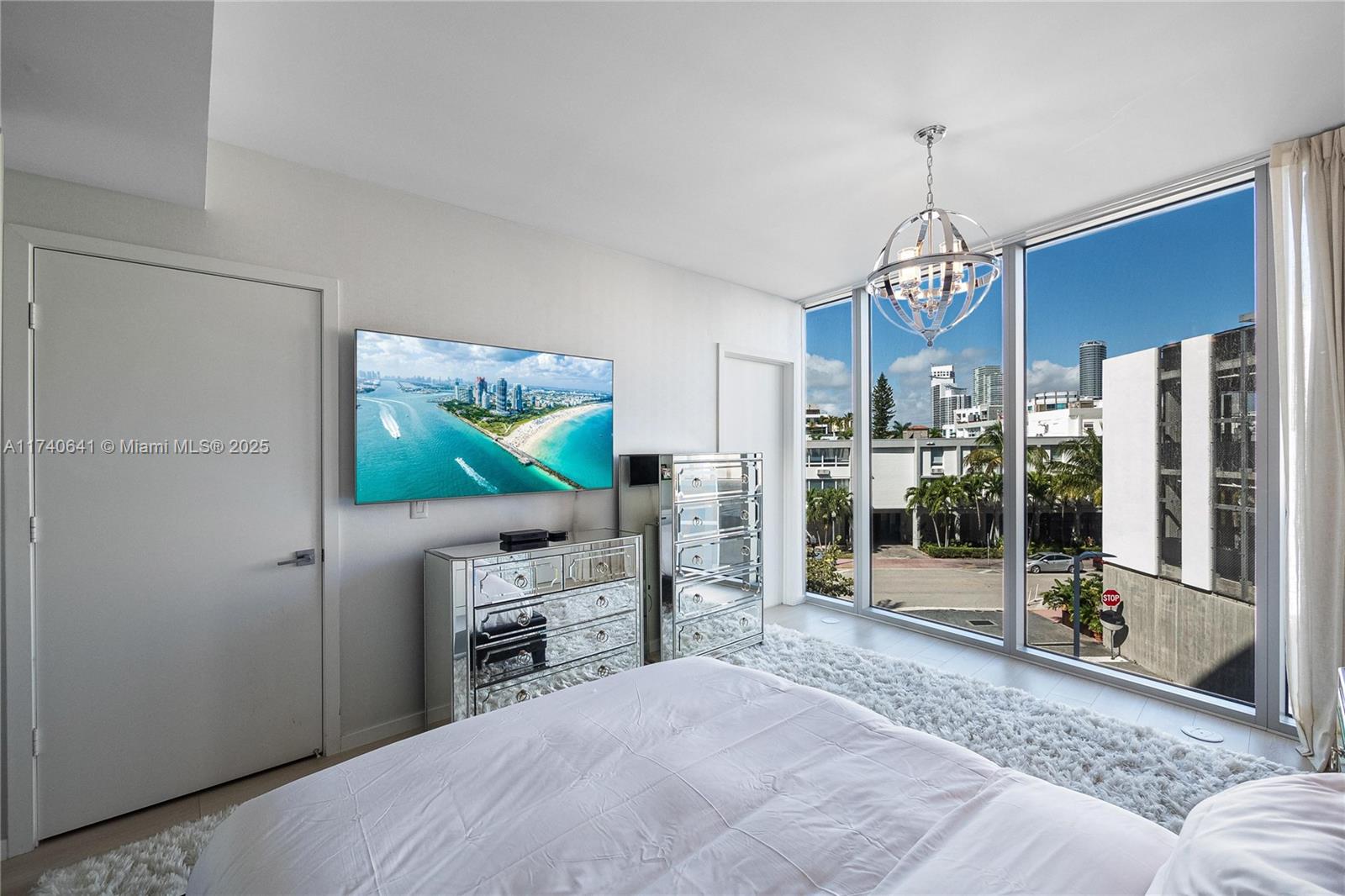 ONE OCEAN CONDO - Residential