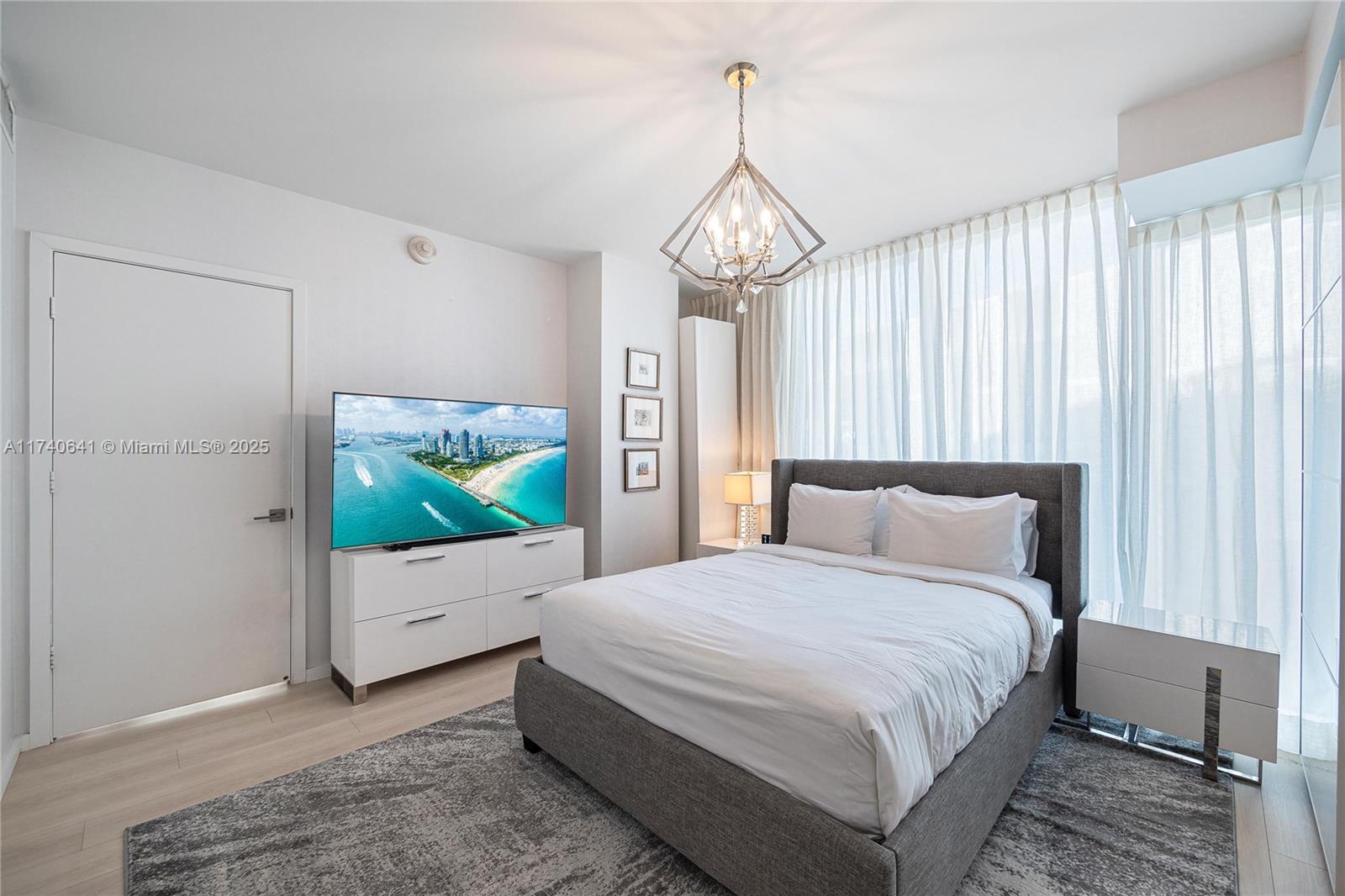 ONE OCEAN CONDO - Residential
