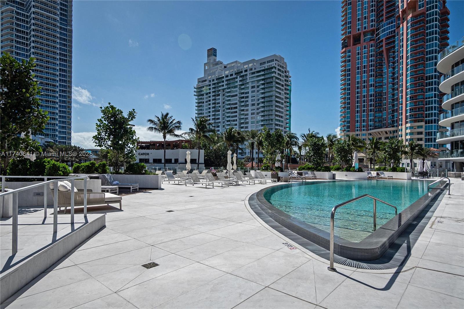 ONE OCEAN CONDO - Residential