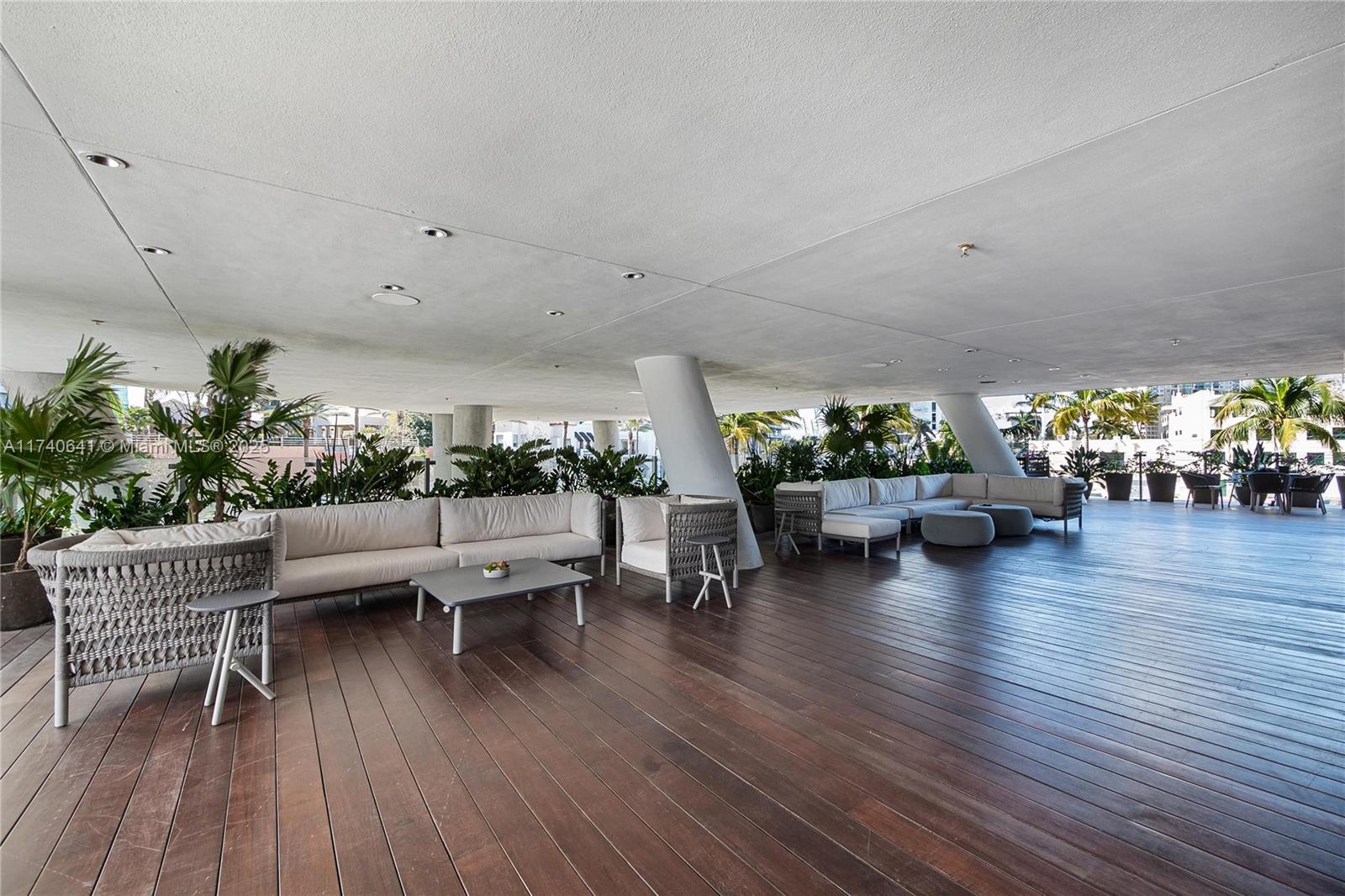 ONE OCEAN CONDO - Residential