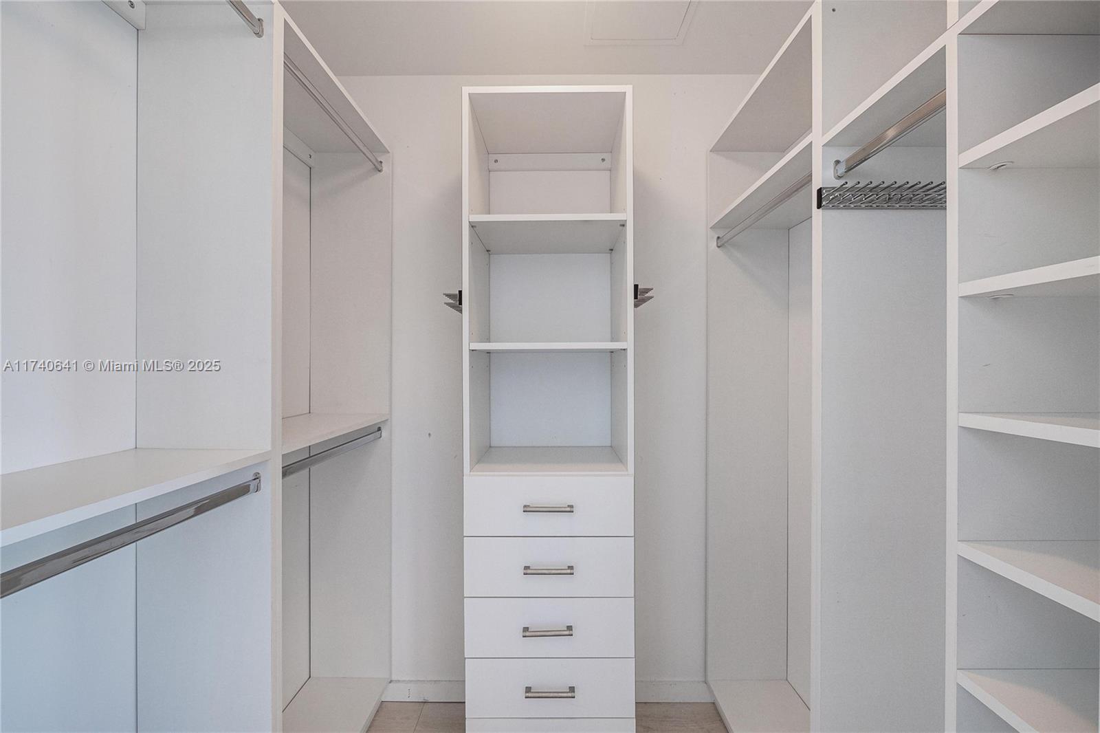 ONE OCEAN CONDO - Residential