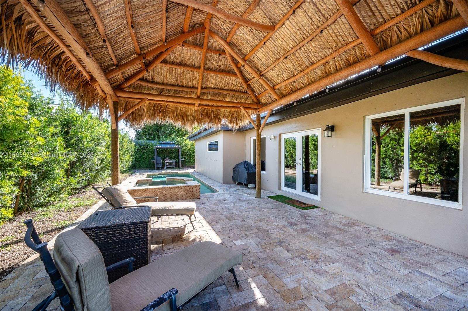 10341 SW 52nd Ter, Miami, FL, 33165/$895,000 3 10341 SW 52nd Ter