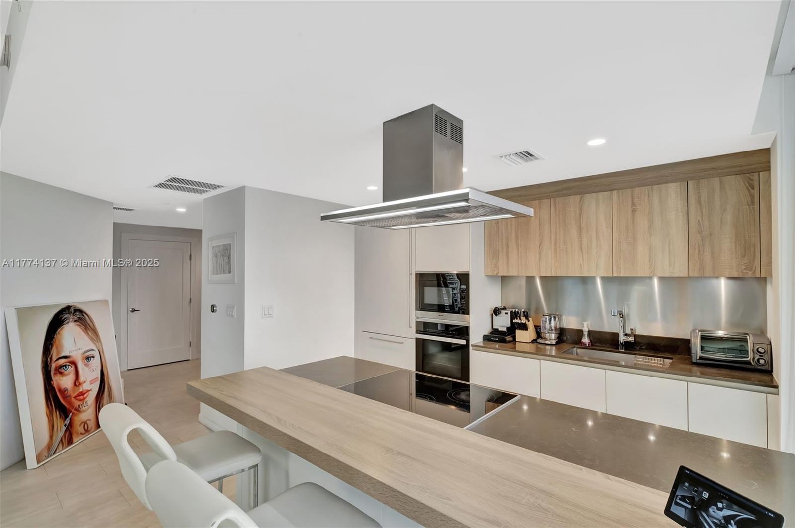 BRICKELL FLATIRON CONDO - Residential