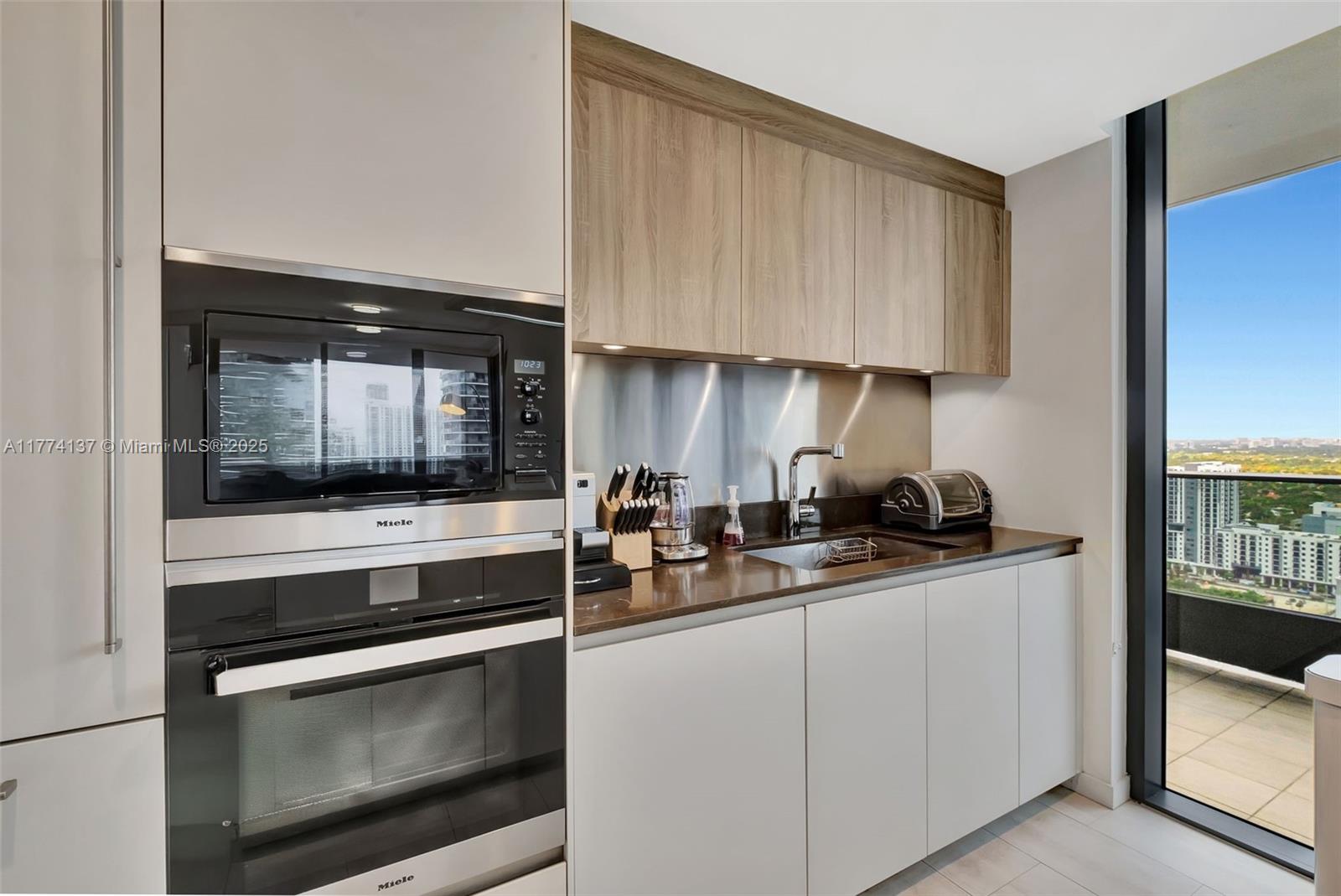 BRICKELL FLATIRON CONDO - Residential