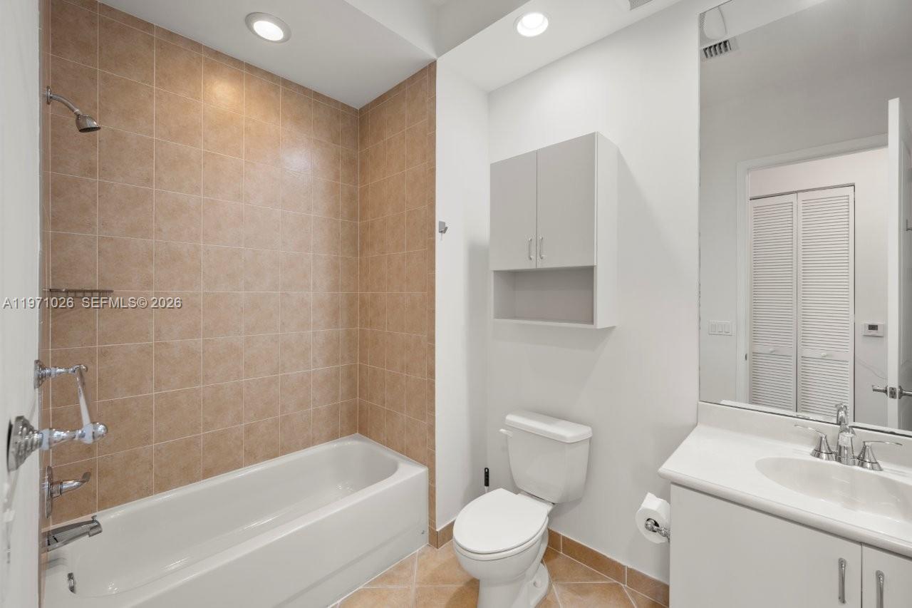 VILLA BIARRITZ CONDO - Residential