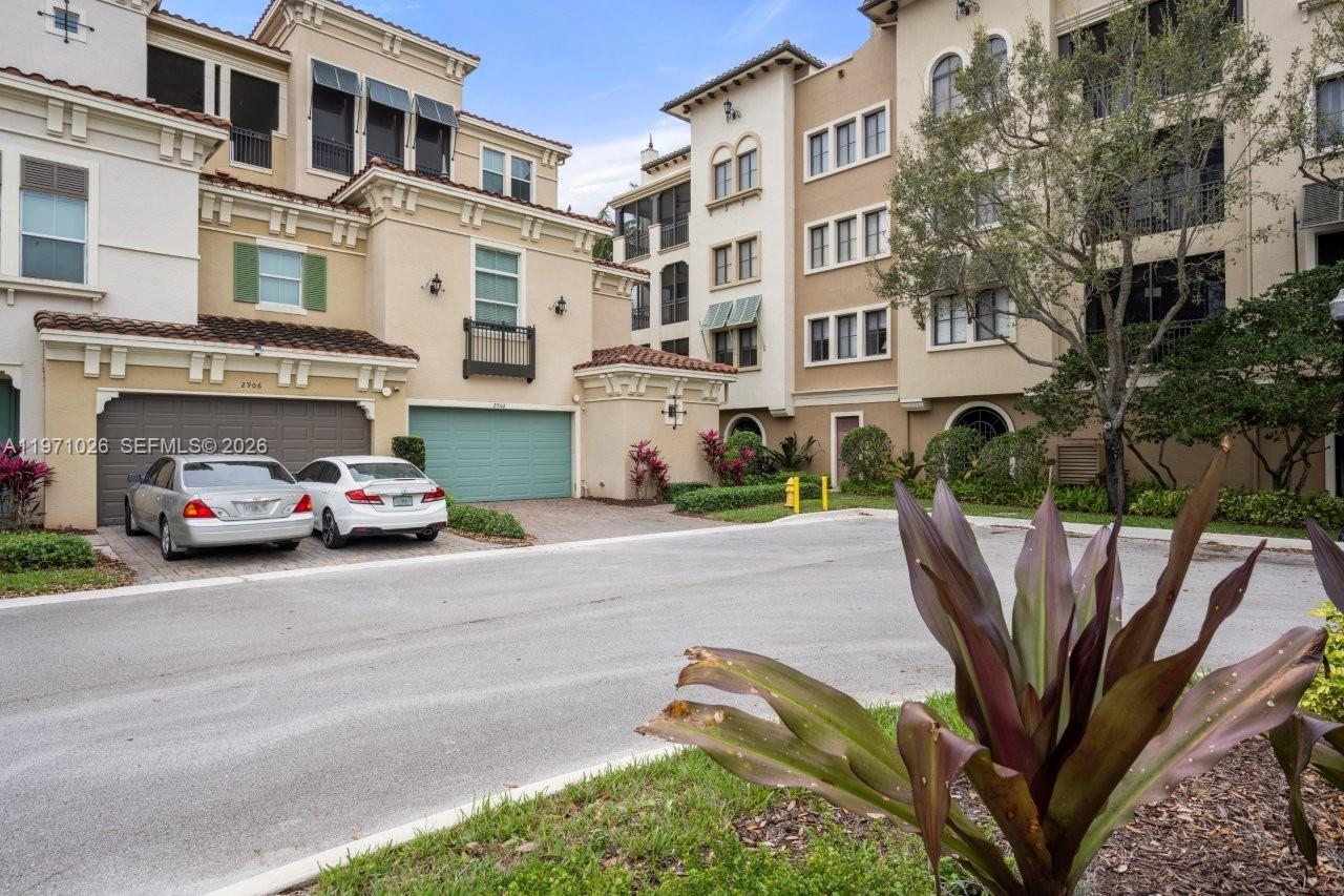 VILLA BIARRITZ CONDO - Residential