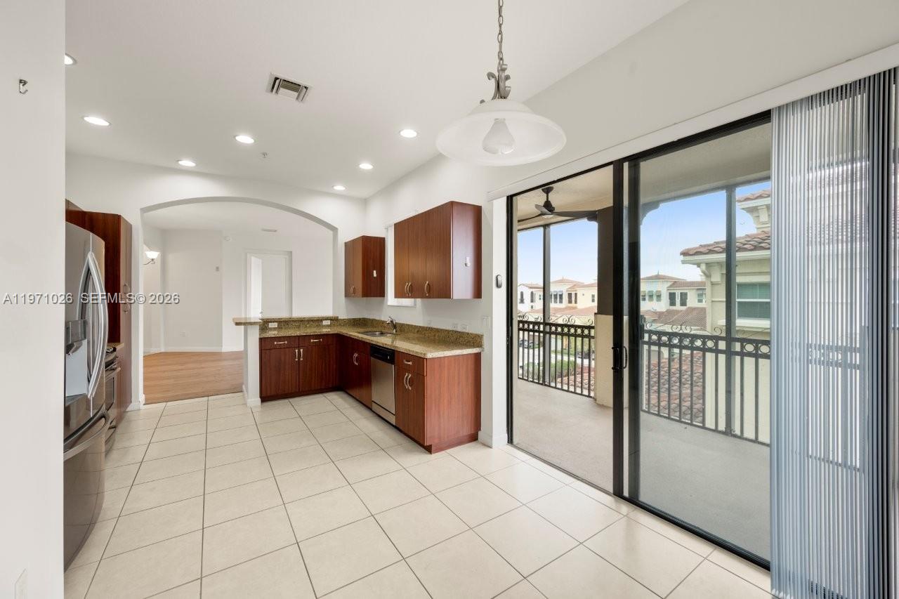 VILLA BIARRITZ CONDO - Residential