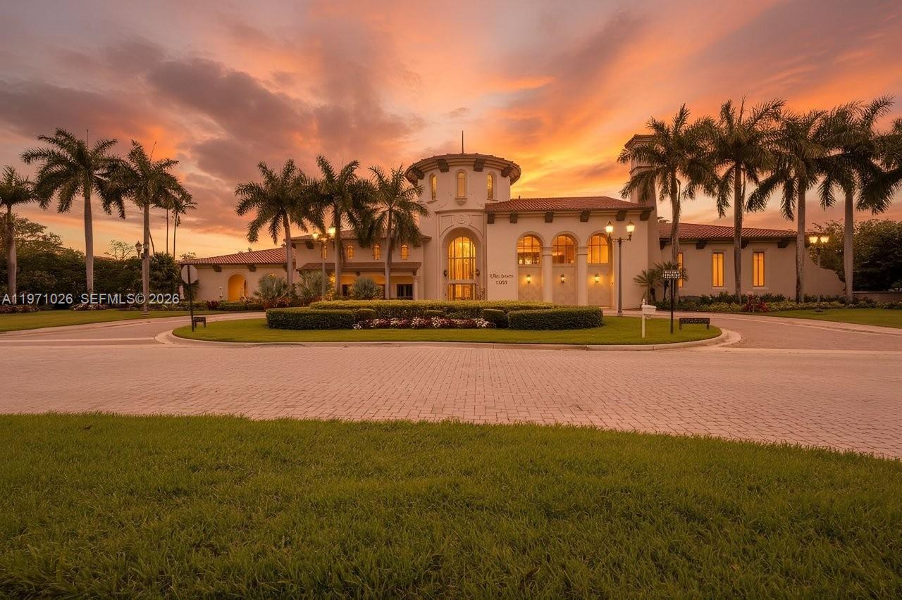 VILLA BIARRITZ CONDO - Residential