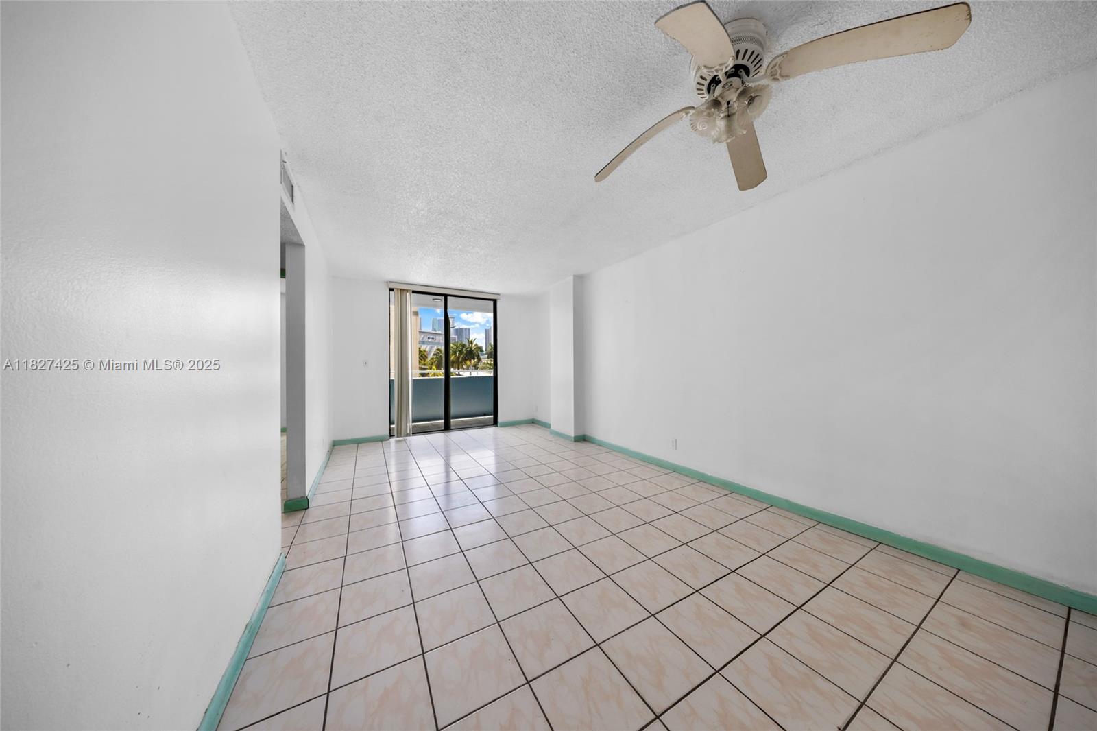 501 SW 1st St 308