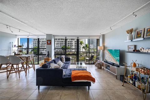 600 NE 36 St 311 Miami FL 33137