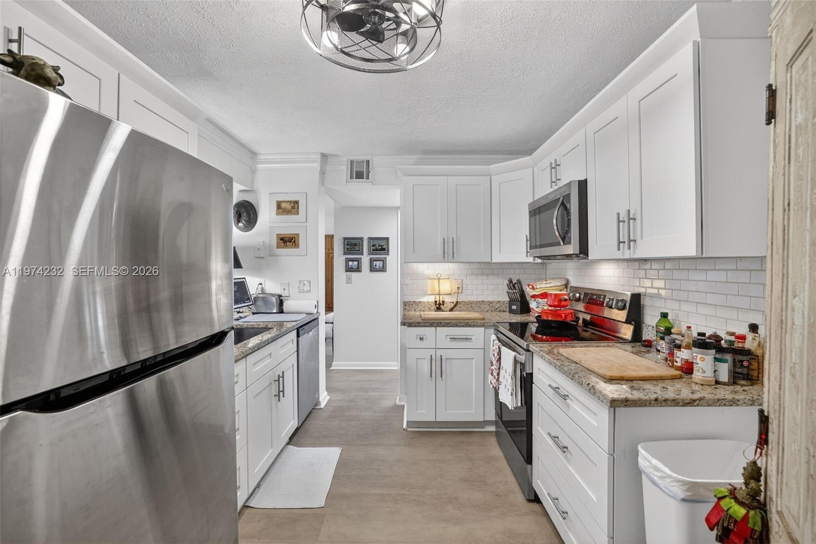 RIVER REACH CONDOMINIUM V - Residential