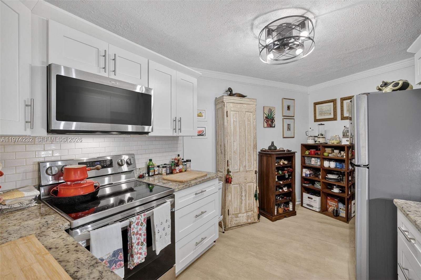 RIVER REACH CONDOMINIUM V - Residential