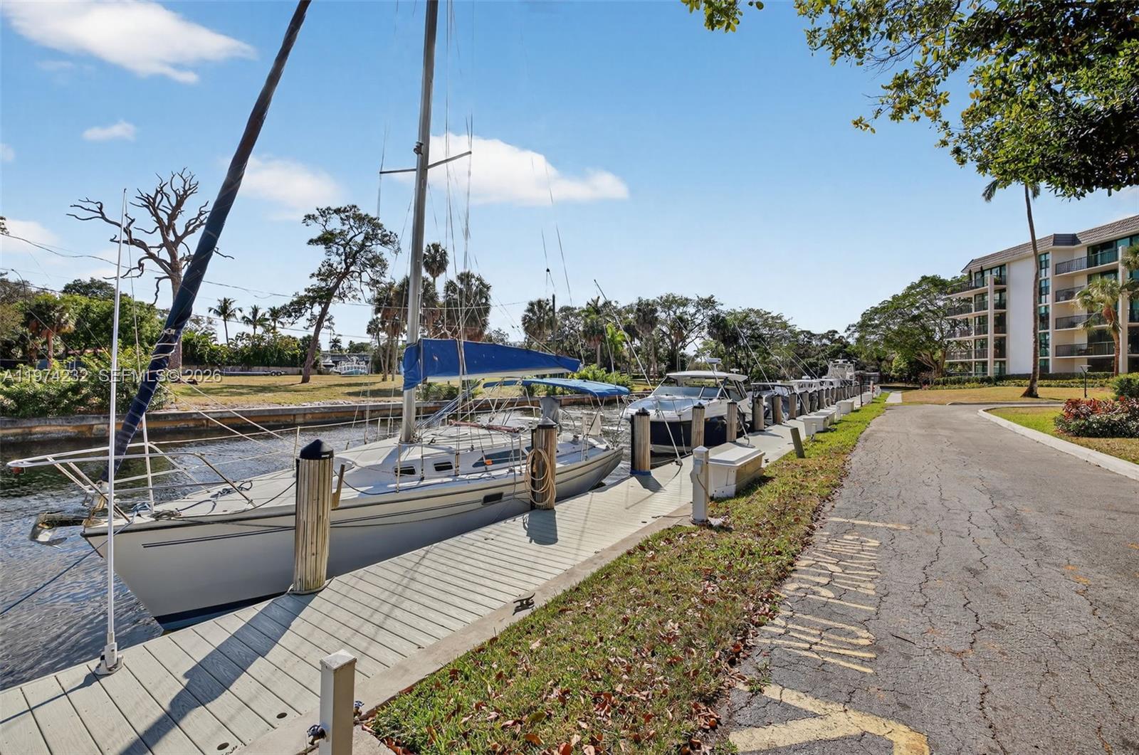 RIVER REACH CONDOMINIUM V - Residential