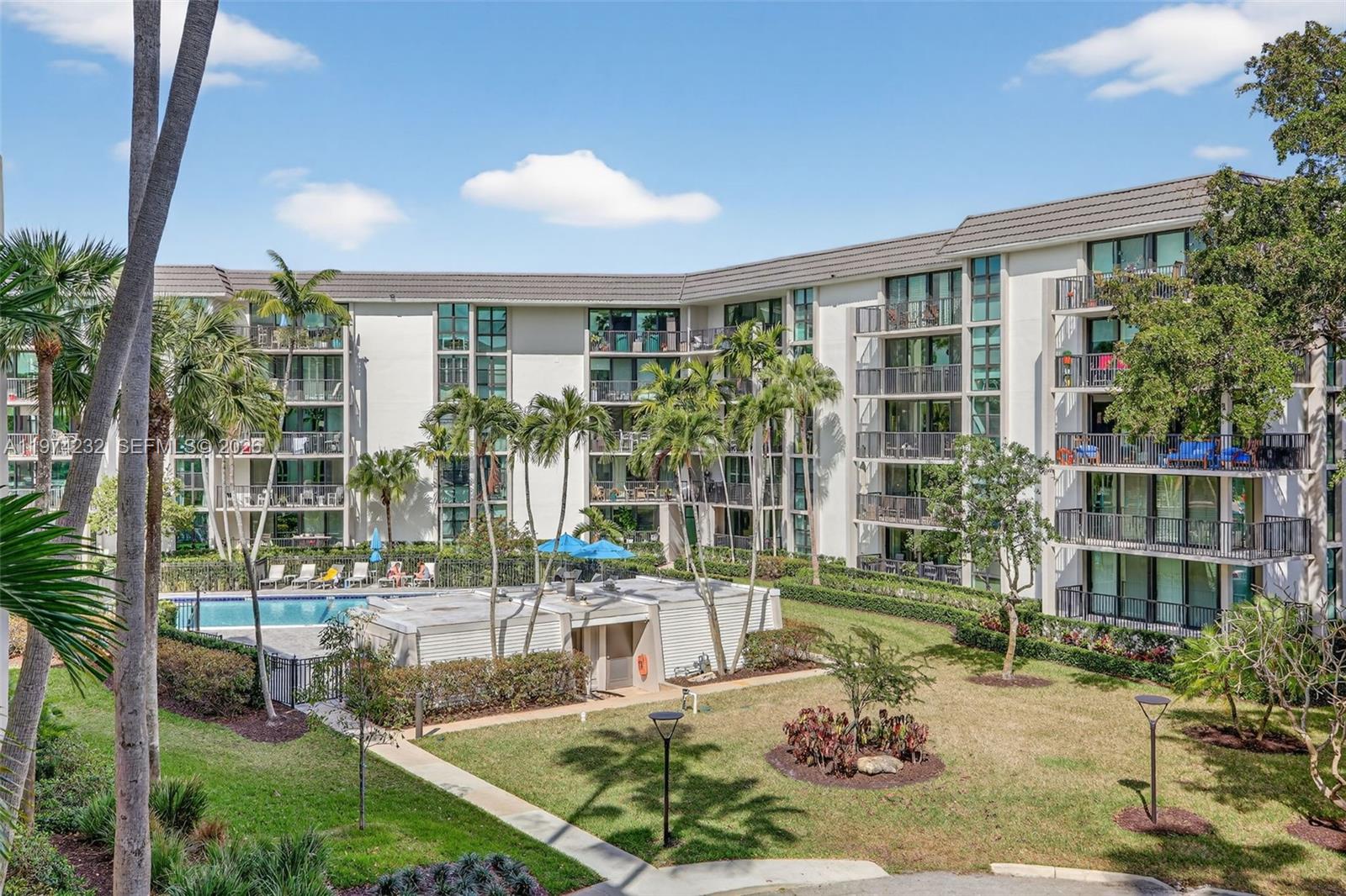 RIVER REACH CONDOMINIUM V - Residential