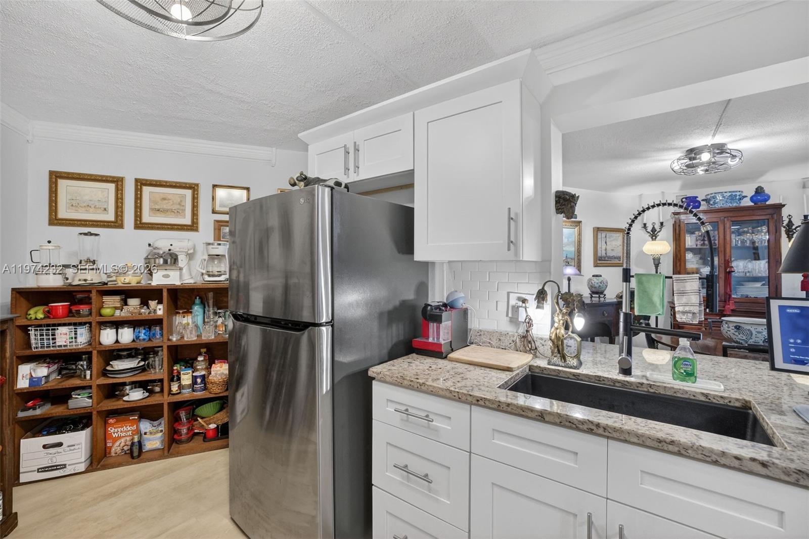 RIVER REACH CONDOMINIUM V - Residential