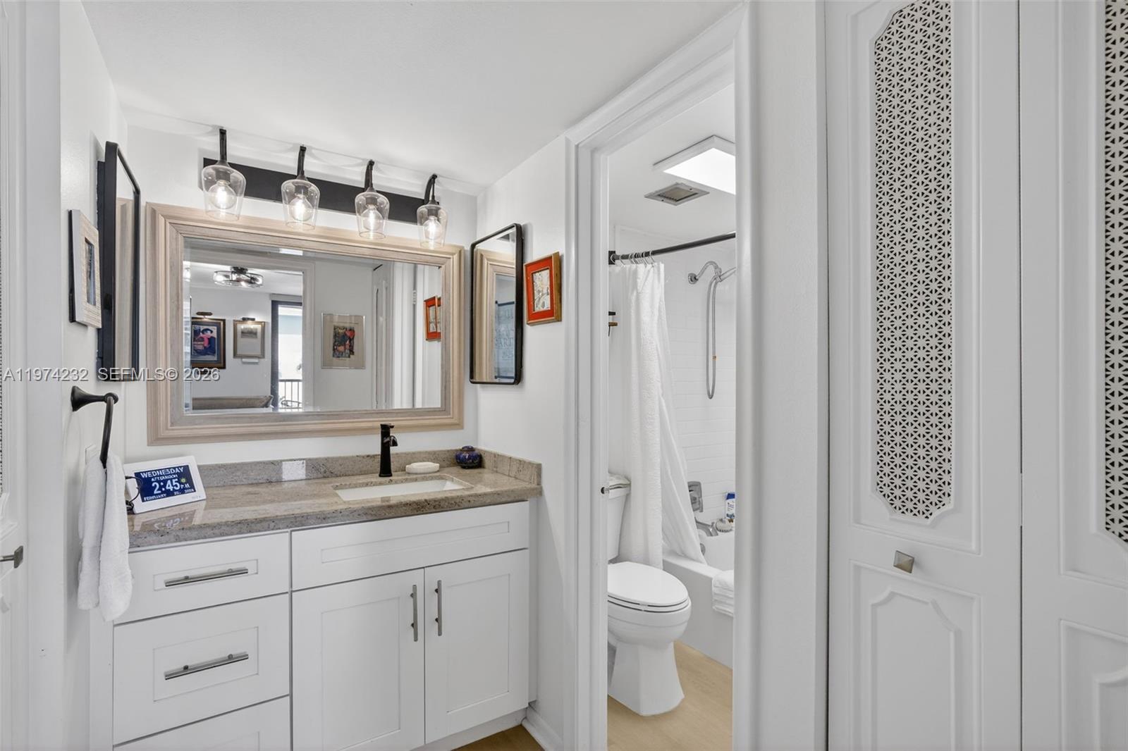 RIVER REACH CONDOMINIUM V - Residential