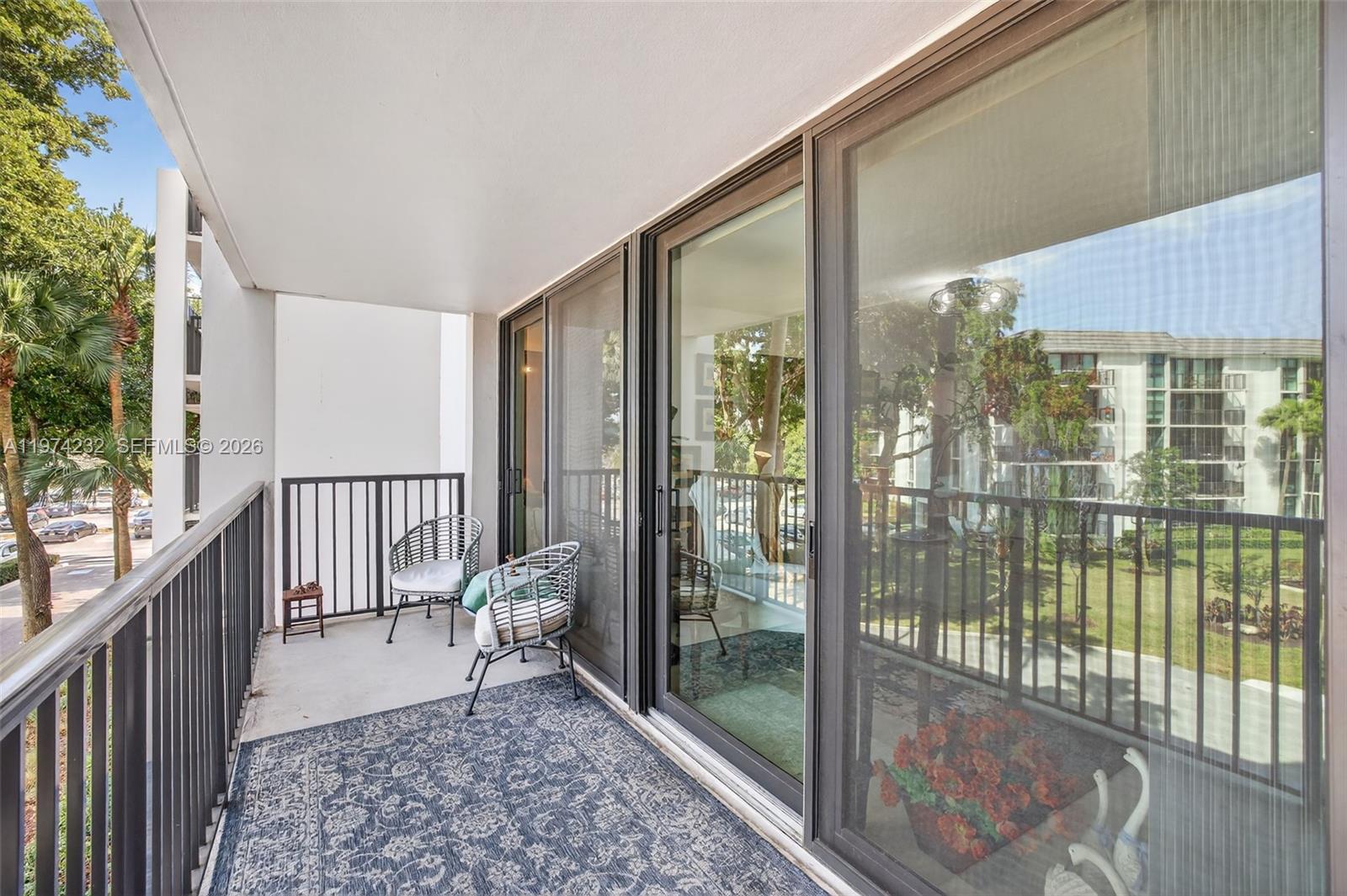 RIVER REACH CONDOMINIUM V - Residential