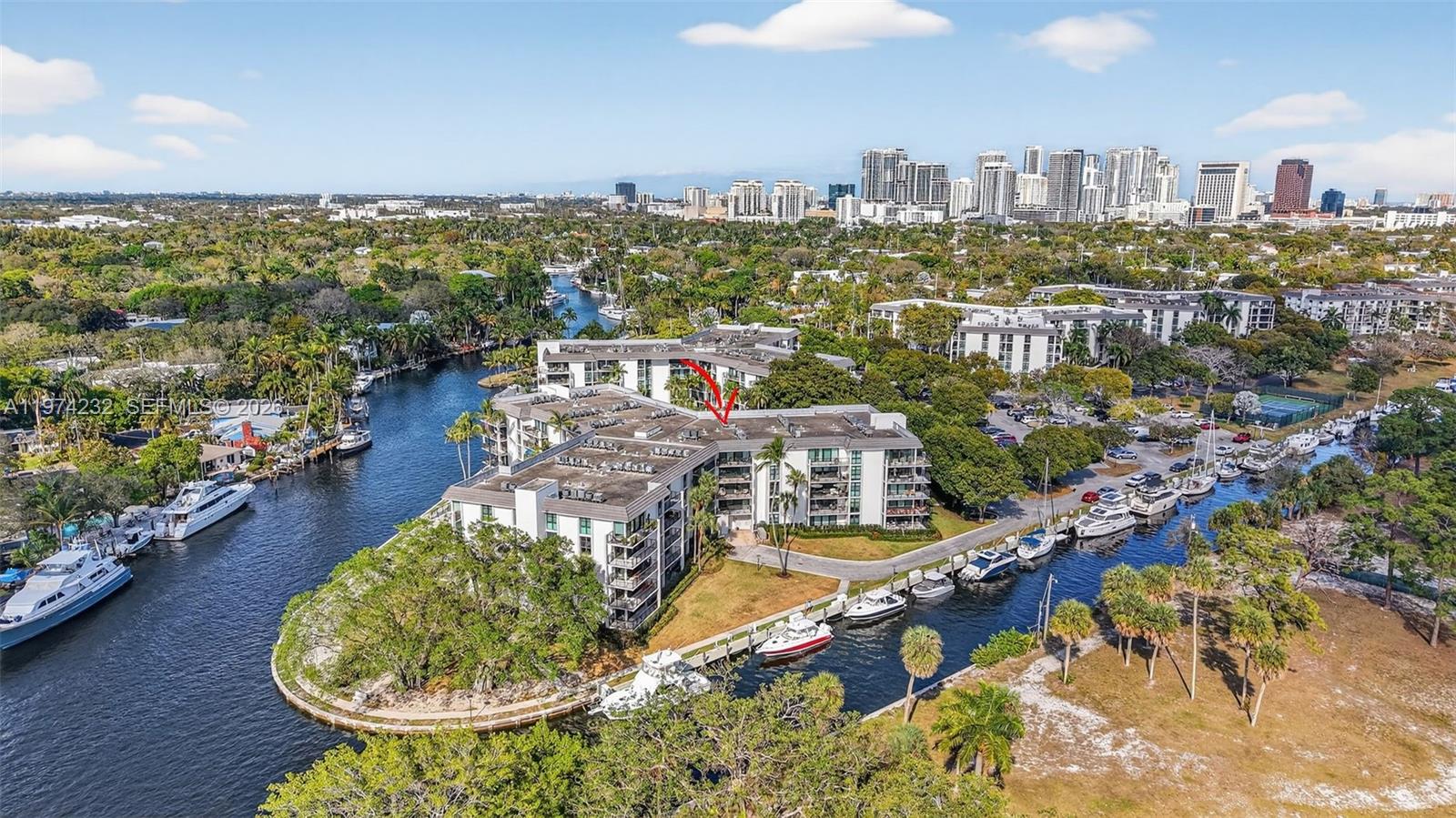 RIVER REACH CONDOMINIUM V - Residential