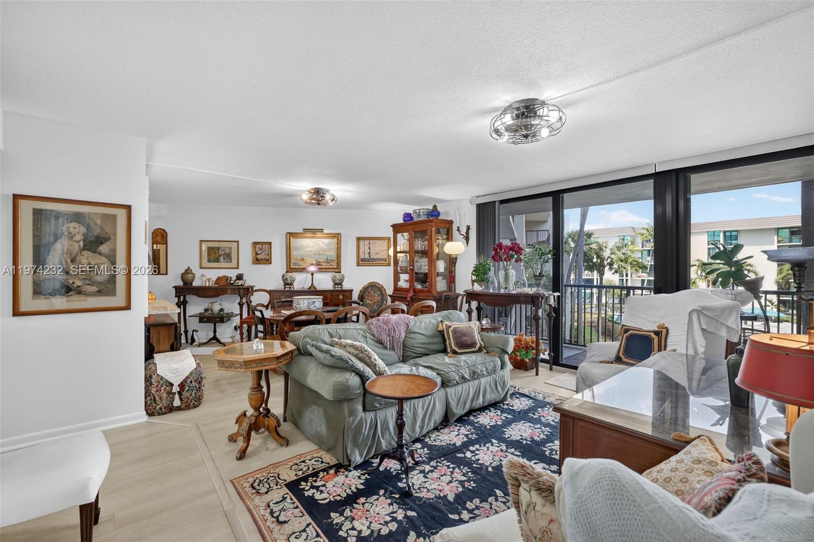 RIVER REACH CONDOMINIUM V - Residential