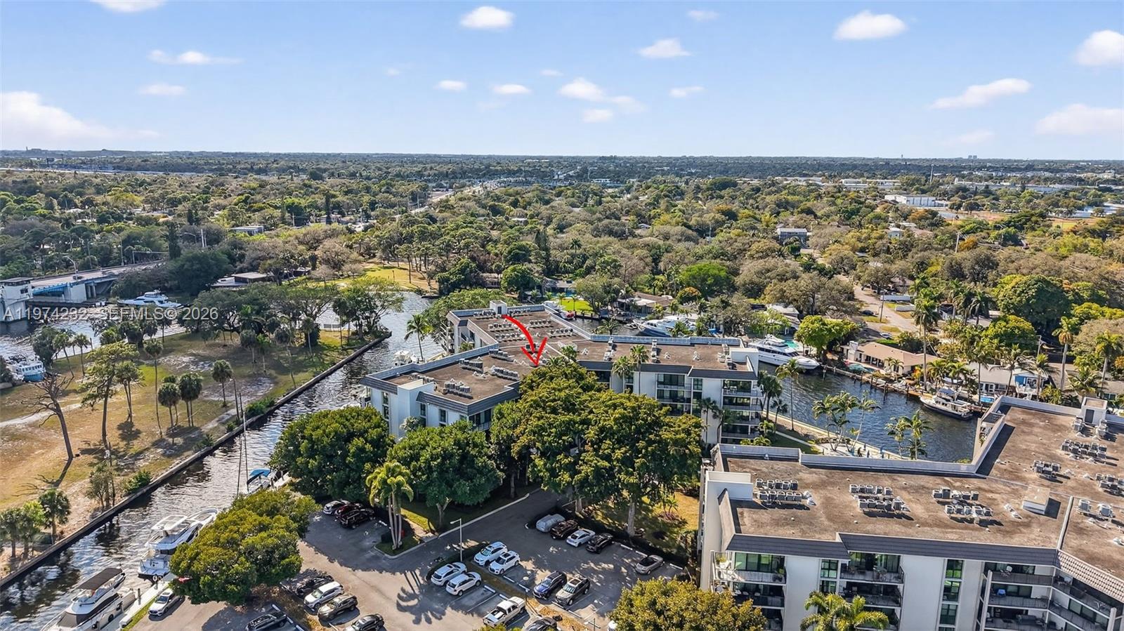 RIVER REACH CONDOMINIUM V - Residential