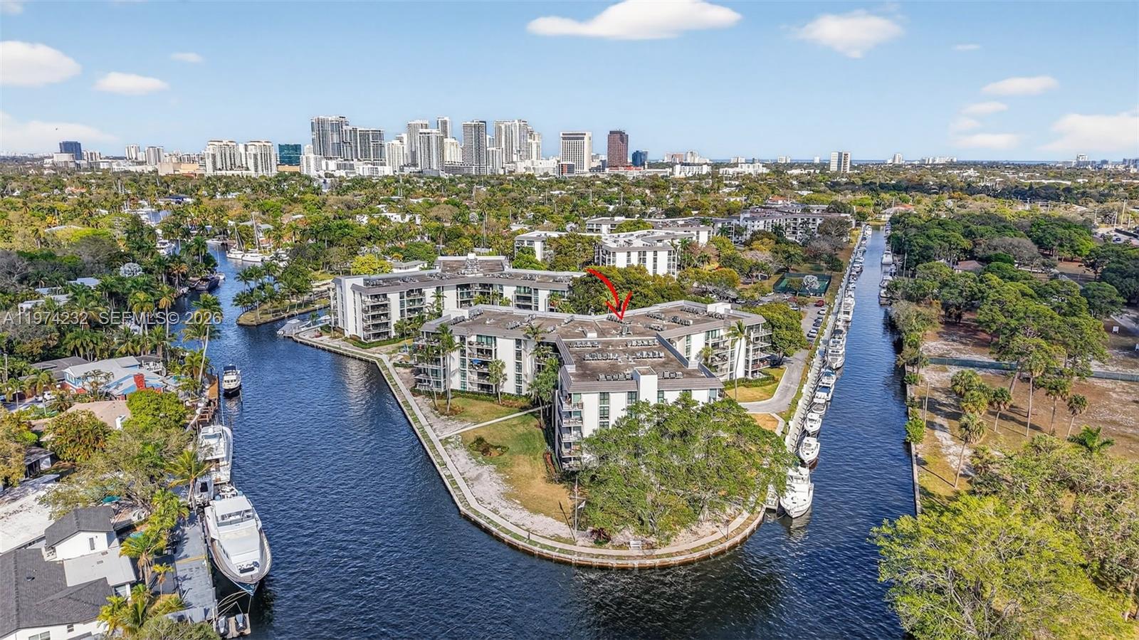 RIVER REACH CONDOMINIUM V - Residential