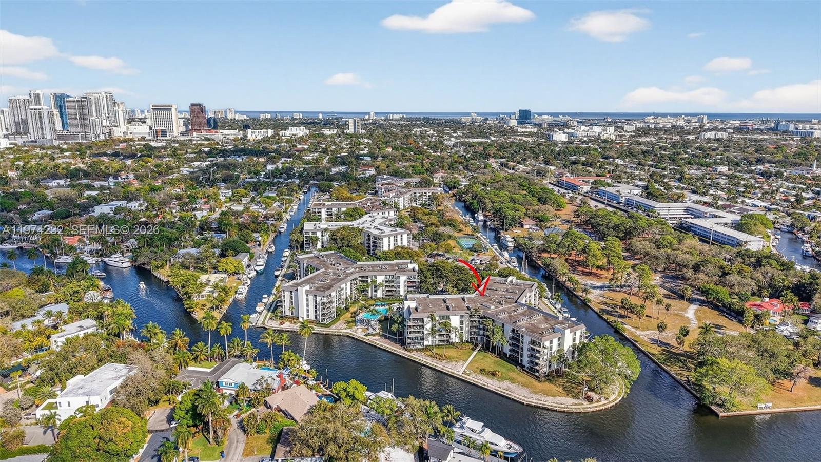 RIVER REACH CONDOMINIUM V - Residential