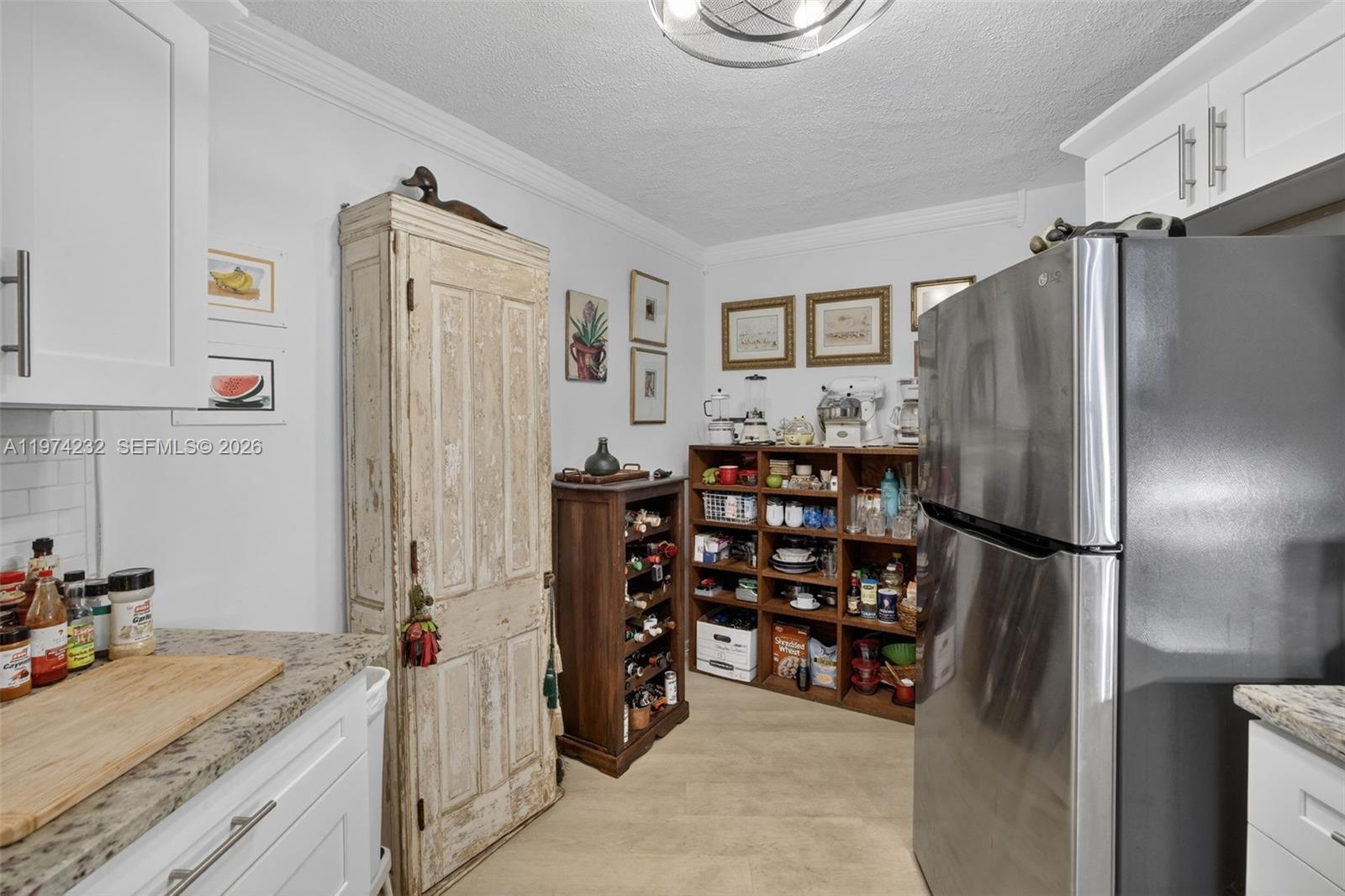 RIVER REACH CONDOMINIUM V - Residential