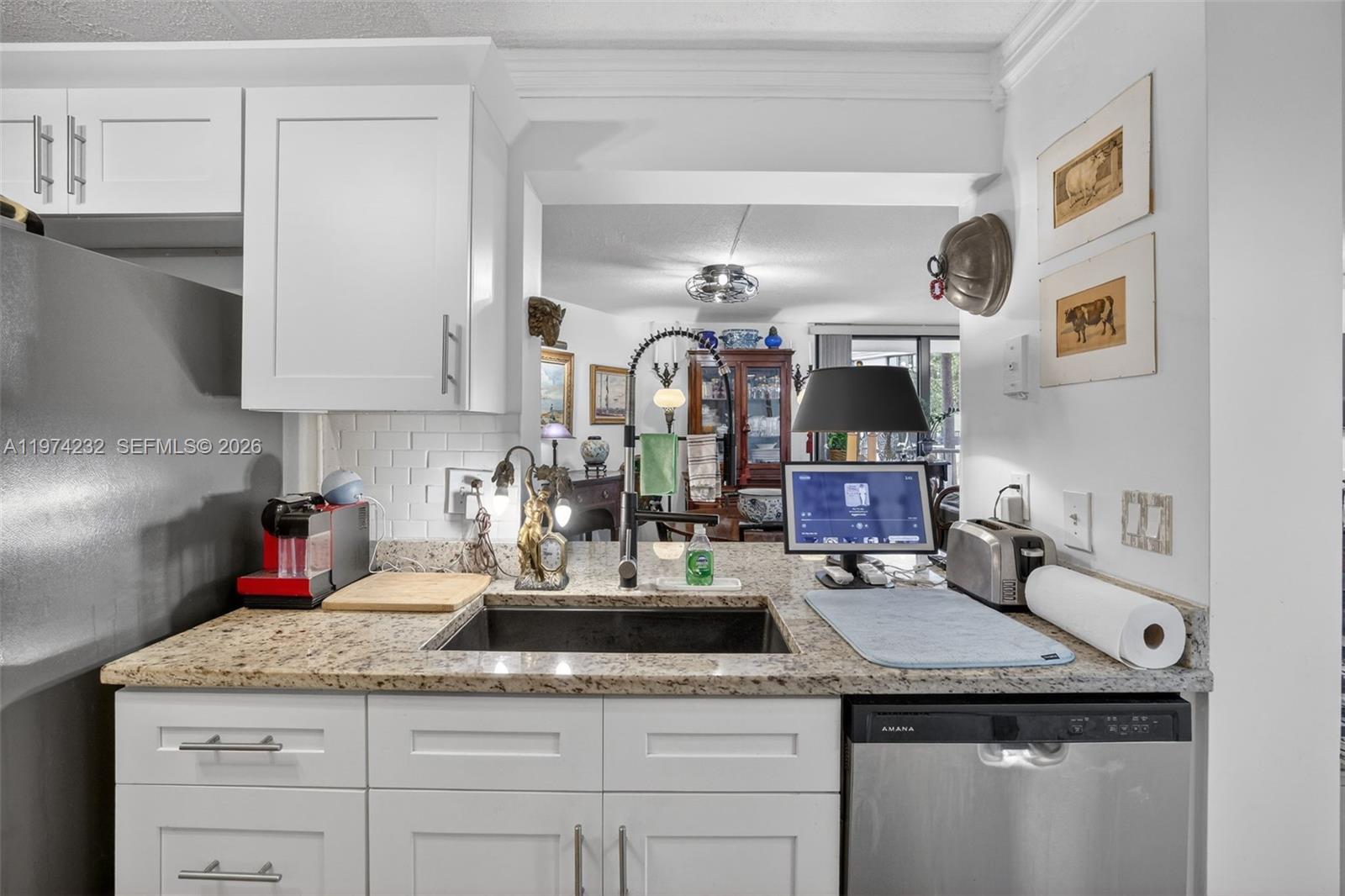 RIVER REACH CONDOMINIUM V - Residential