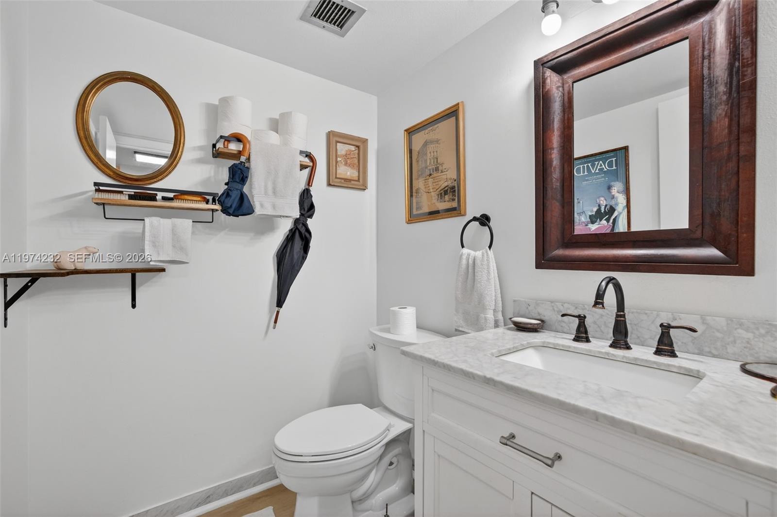 RIVER REACH CONDOMINIUM V - Residential