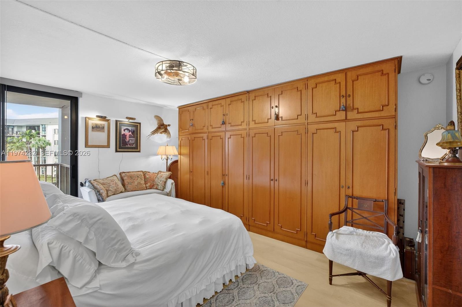 RIVER REACH CONDOMINIUM V - Residential