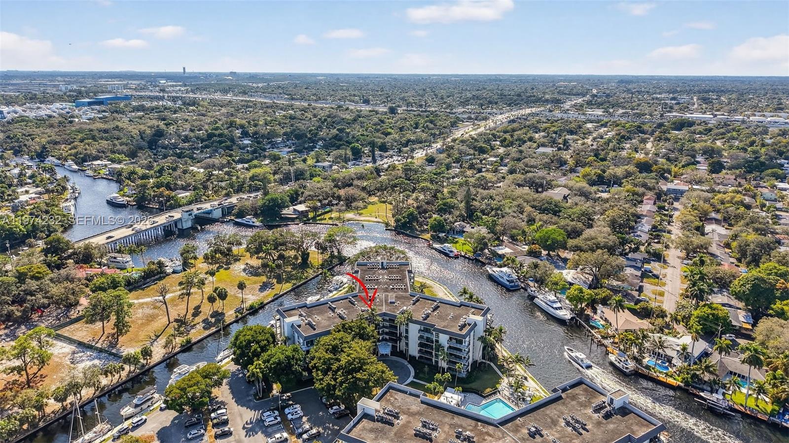 RIVER REACH CONDOMINIUM V - Residential