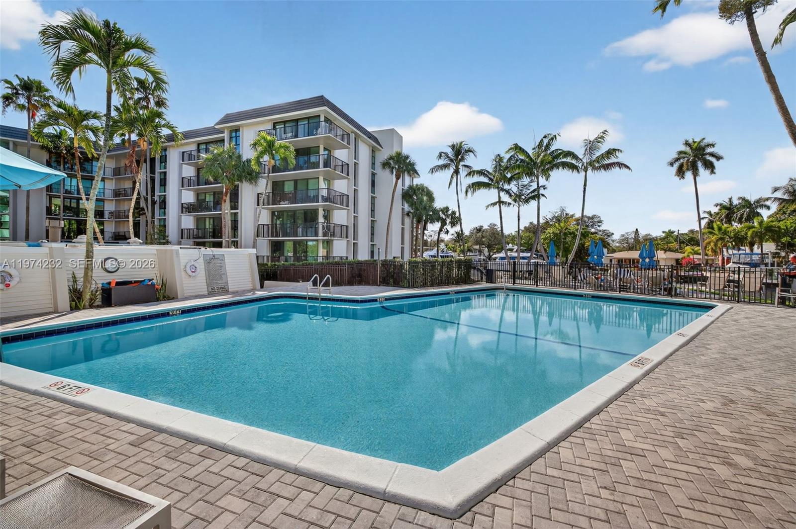 RIVER REACH CONDOMINIUM V - Residential