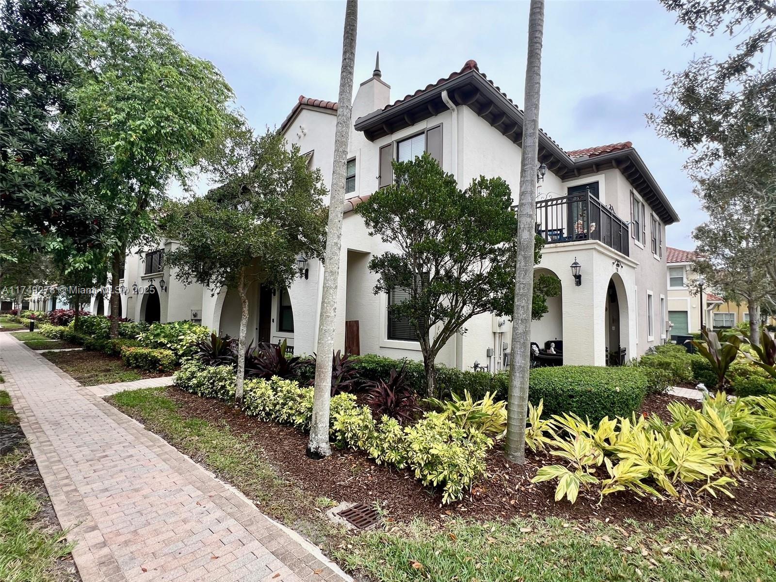 Rental Property at 3311 Nw 125th Way, Sunrise, Miami-Dade County, Florida - Bedrooms: 3 
Bathrooms: 3  - $3,950 MO.