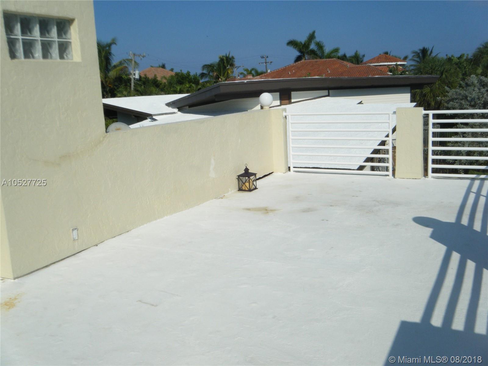 LAS OLAS BY THE SEA EXT - Residential Lease